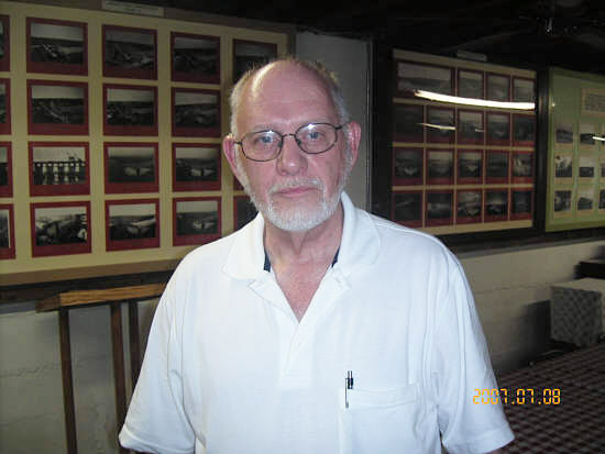 15 Dwight Weaver