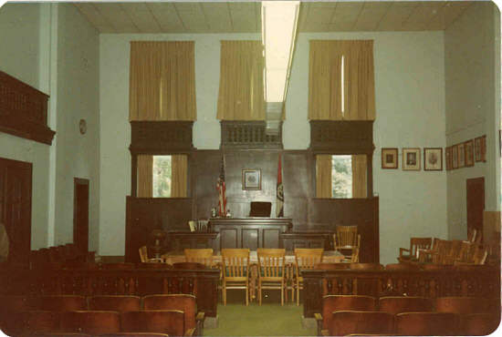  33 Courthouse Courtroom 