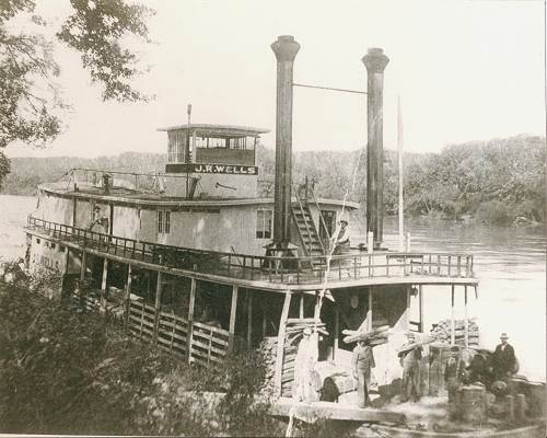 09 Steamer J. R. Wells Loading Firewood