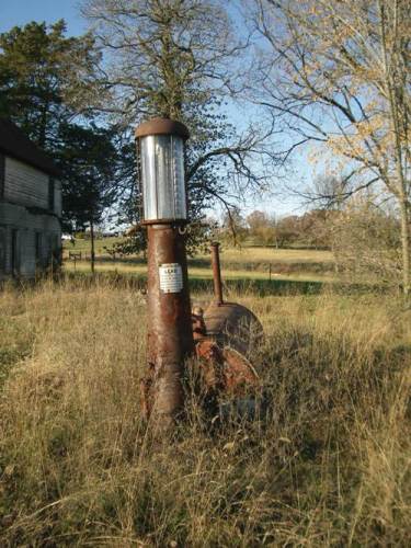 11 Old Fashioned Gas Pump