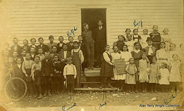 23 Wright School Class in front of Building