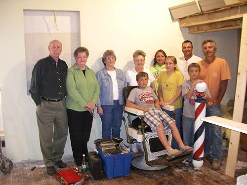 42 Back: Brice and Betty Kallenbach ,Karen Smith, Arlene Helton, Benita Patterson, Ron and Don Helton - Front: Tyler, Tristen and Benton Helton