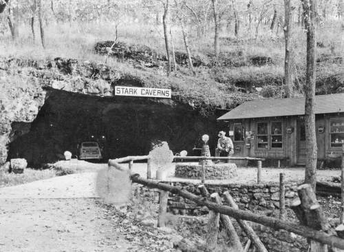 01 Stark Caverns Entrance