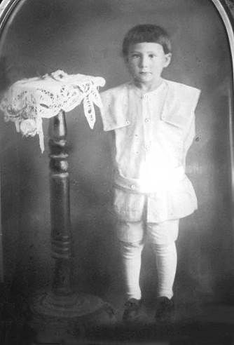 04 Carrol McCubbin - Age 4