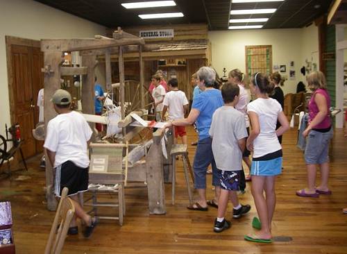 33 Karen Smith Demonstrating Loom