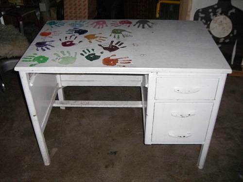 05a Wanda's Teacher's Desk