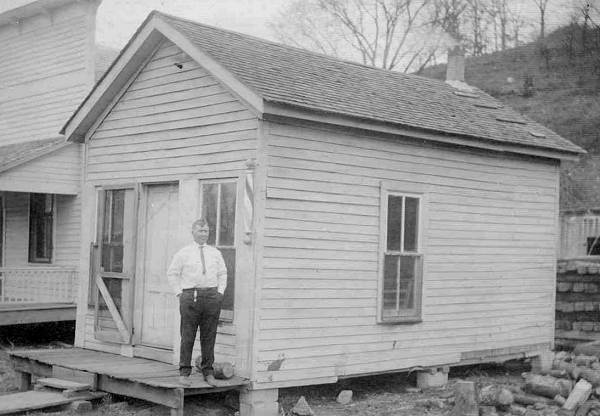 19 Herb Carrender's Barber Shop in Tuscumbia