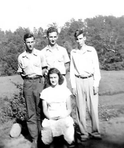 13 Paul, Davy, Herschel and Lila  - Grandchildren of Oris Wright - 1948