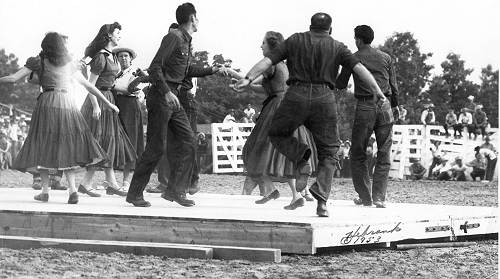 23 Lake Ozarks Square Dance Team