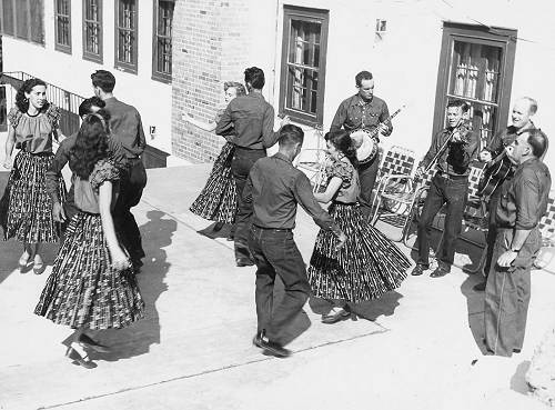 27 Lake Ozarks Square Dance Team