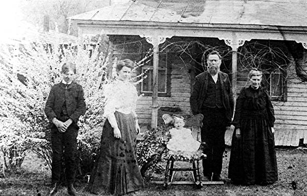13 Fielding and Mariah with granddaughter Jewell, daughter Hilda and son John - 1906