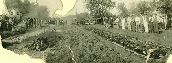 19 1933 Bridge Celebration at Riverside Park