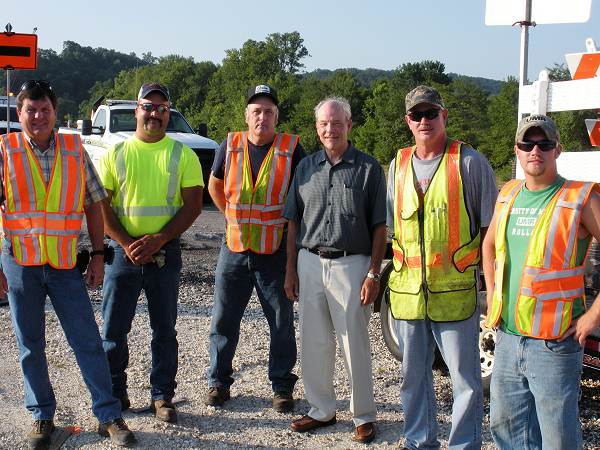 80 Ed Howser, Darrenn Apperson, Thomas Green, Joe Pryor, Cary Armour and John Komaromi