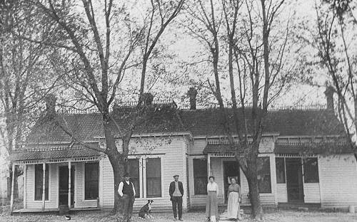 29 Lumpkin family home Spring Garden - John Simpson Lumpkin far Left