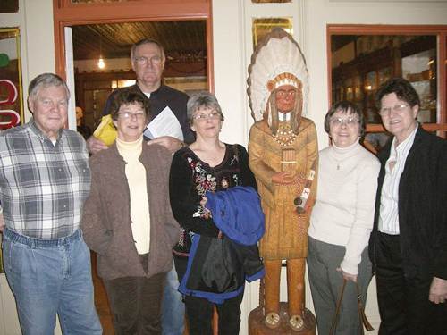 41 Jerry Thompson, Doris Wiggins, Jack Wiggins, Karen Smith, Chief Truwa, Nancy Thompson and Alta Dulabay