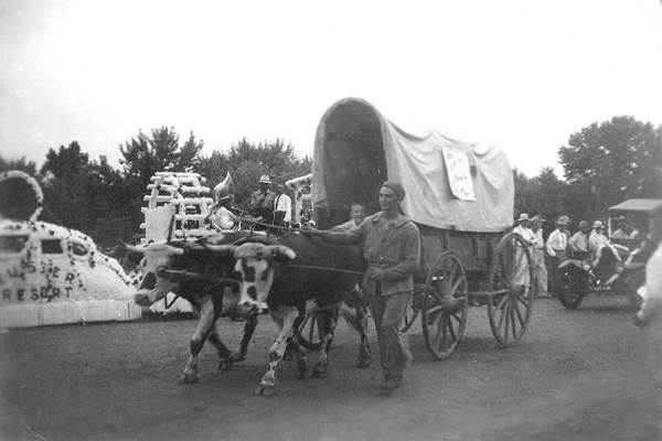16 Covered Wagon