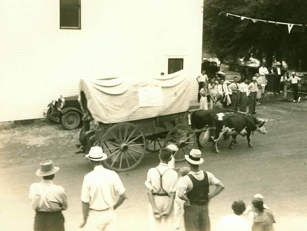 17 Covered Wagon
