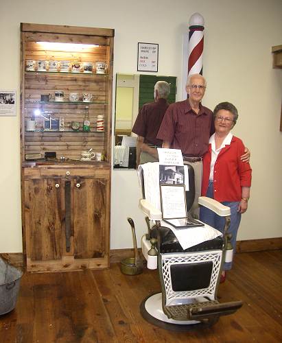 03 Tennyson and Sue Jarrett behind Wes's Chair