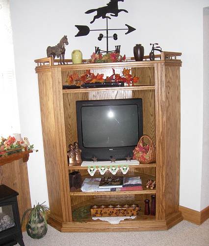 32 Oak TV Cabinet by Don