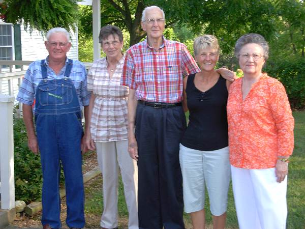 42 Don, Greta Jarrett Bolien, Tennyson, Pam Pendleton and Sue Helton Jarrett