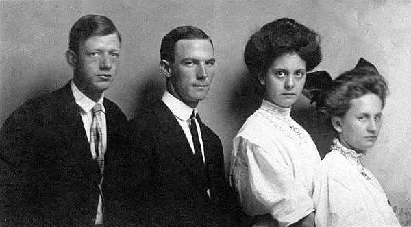 28 William H. Hauenstein III 2nd From Left and Ethel Moles Hauenstein Far Right