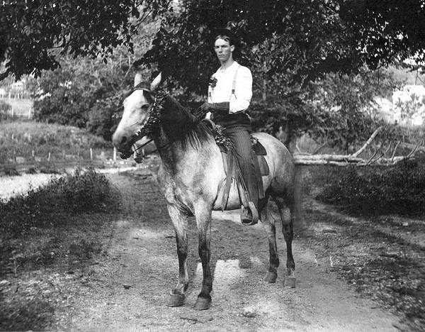 31 W. H. Hauenstein III on Horse