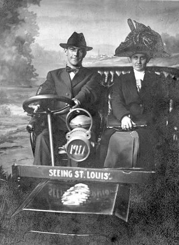 35 William and Ethel Moles Hauenstein III - Honeymoon in St. Louis - 1911