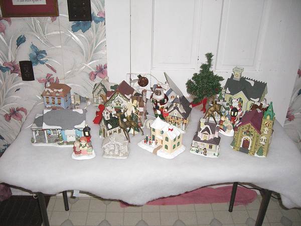 65 Christmas Village