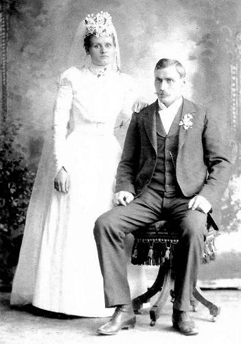 14 Caroline and Henry Castrop - 1899
