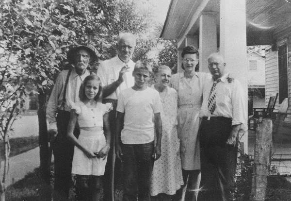 22a William Marion Stamper, James Dallas Stamper, Mrs. William Stamper, Marie Stamper Ringling, Ted's sister and William Ringling