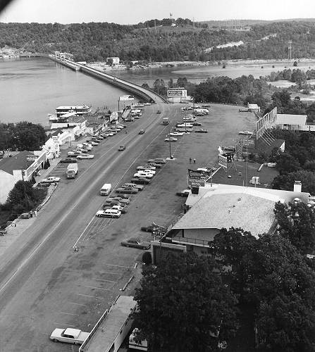 19 Bagnell Dam and Strip - 1973