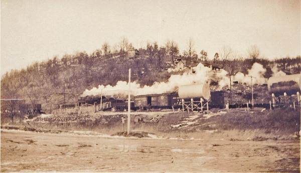 15 Missouri Pacific Train leaving Bagnell