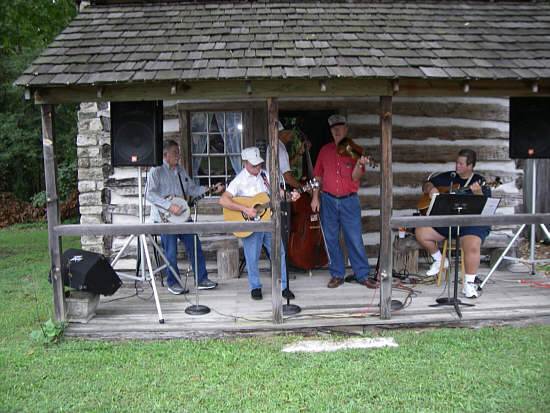 28 Clifford with Joe Jeffries Group at Museum Lupardus Cabin