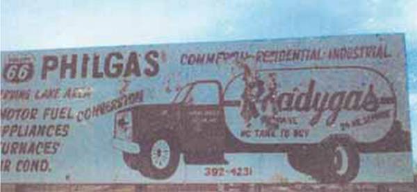 07 Readygas Sign