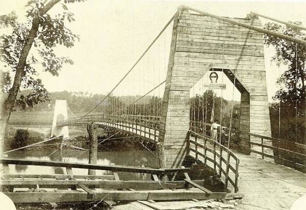 22 Swinging Bridge at Tuscumbia: 1905-1934