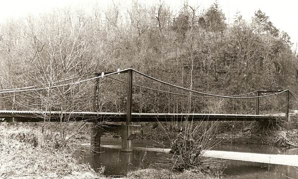 28 Mill Creek Bridge - Dice