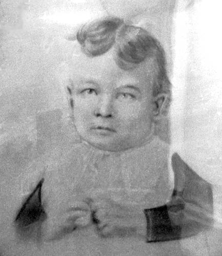 27 Willard Boyd as Infant - b. 12 March 1899 - d. 06 February 1985