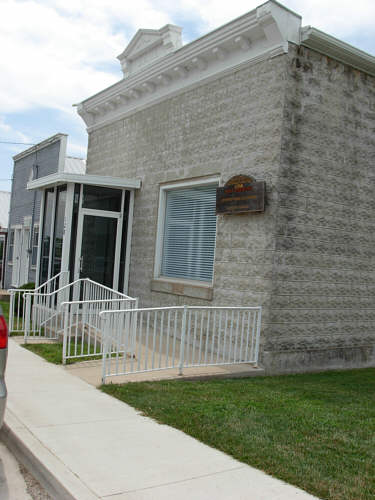 Bank of St. Elizabeth. It now houses Bert Doerhoff’s accounting practice.