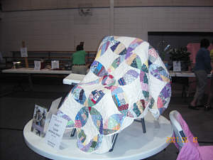 Photo 07 - Elva's Quilt