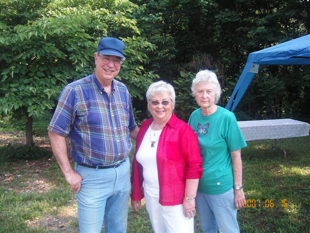 Ellis and Annetta Bray, Sharon Cogdill
