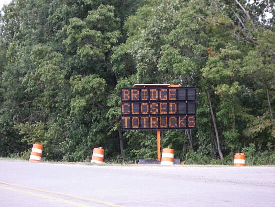 02 bridge sign