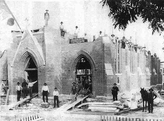  16 St. Lawrence Church under construction 