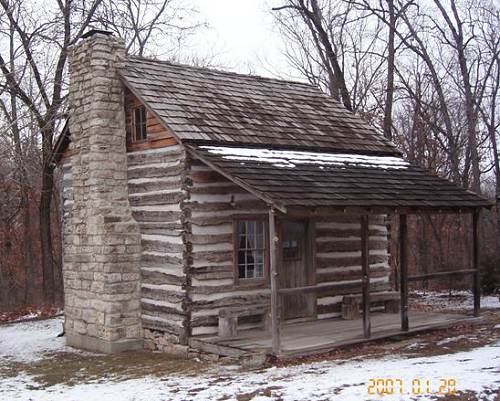 03 Lupardus Cabin at Museum