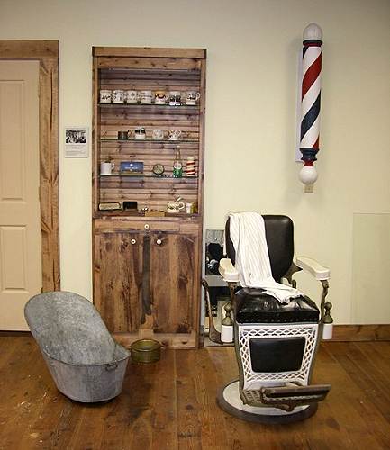 03 Barber Shop