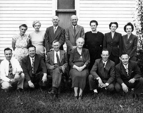04 Kallenbach Family Reunion - 1948