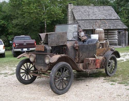 32 1924 Model T with Still