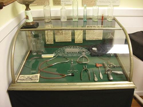 11 Medical Instruments of A.P. Nixdorf