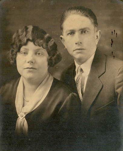 04 Opal and Johnnie Mead - 1926