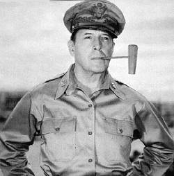 39 General Douglas MacArthur