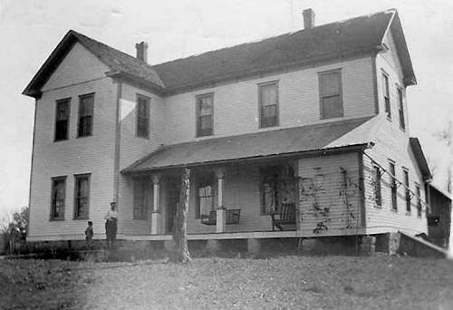 04 Lurton Farm House - Circa 1932